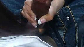 مص قنبلة مع زب وحش بعمق مص منزلي