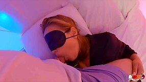 Stemo vidste ikke hun sugede stesønnens pik og slugte hans sæd