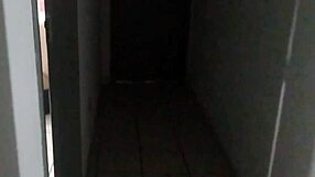 Na pousada em gramado filmei escondido casal que transava de porta aberta