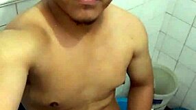 teen masturbating alone with cumshot in amateur video