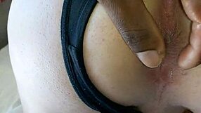 Segurança Do Shopping Fode O Cuzinho Da Travesti Safada Em Anal Bareback