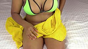 she loves when i lick her pussy lips