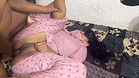 Follando a la vecina cachonda en pijama con culo grande y tetas naturales