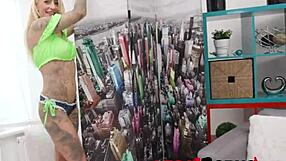 Harleen's rough anal and fisting.