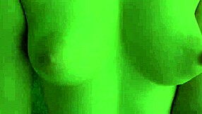 طيز جيد فالنتاينز تحتاج زب كبير يملاها بالكامل