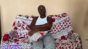 Amateur Milf With Shaved Pussy Uses Lubricant For Juicy Ass Play