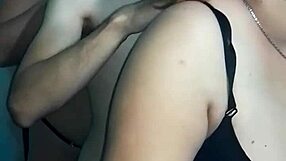 snemamo na spletki Fati kaže prsi v hlačkah potem jo jebem v doggystyle mojo punco