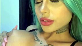 Tati Zaqui Na Siririca: Softcore Solo