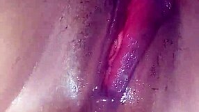 anda bien caliente mi vecina with big clit toys