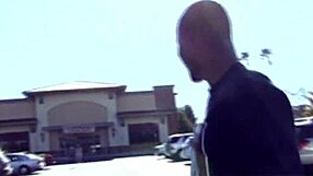 Fucking brunette milf mom in bed with licking and gaping 😏