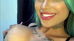 Tati Zaqui Na Siririca: Softcore Solo