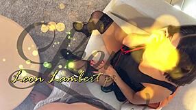 Najvročnejša brinetka v črni obleki drka majhnega tiča z izzivanjem in zapeljevanjem