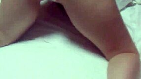 Femme blanche excite pour grosse bite noire