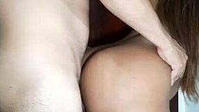 18+ tenåring klar for creampie i diger rumpe?