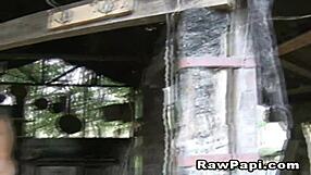 Horny Latino gays making hot sex outside 😏