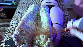 Warming Up Those Soles For Deepthroat