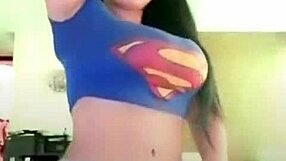 Colombiana caliente, suck my dick!