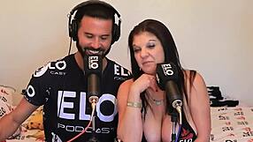 Coralyn Jewel Enters Spicy Room In Las Vegas