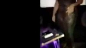 shaking that phat ass with the paper dolls in a solo dance