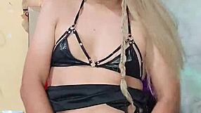 Transsexual Bailando Sexual Y Rico