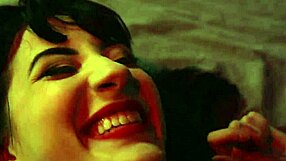 Aavet nussivat villisti riivatun tytön persettä auki!