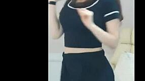 Sexy Babe Chi Danny Dances Sensually on Webcam, Stirring Emotions