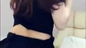 Sexy Babe Chi Danny Dances Sensually on Webcam, Stirring Emotions