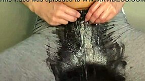 this teen's panties got wet while wearing leggings