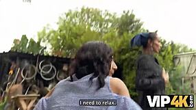 Rich hunter picks up beautiful gypsy girl for outdoor pussy watching