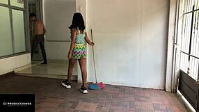 Aprovecho Que Mi Hermanastra Quiso Tener Sexo Para Meterle Mi Enorme Pene Duro Por Su Vagina Deliciosa