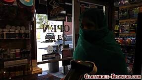 Muslim slut blows big cock