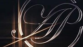 Mature slut feels intense pleasure during breakfast sex