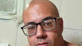 Exhibitionists flash and reach orgasm in close up