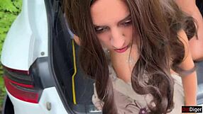 Jag stryker din fortkörningsbot om du knullar mig hårt i offentlig gangbang DP