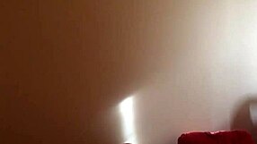 Pogledaj ovu amatersku crnkinju princezu kako jaše veliki kurac!