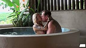 i interviewed hot babe blondie cat for casting