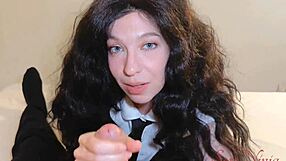 Quick fuck school-girl parents 😏