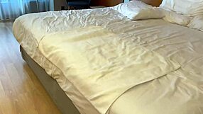 Mačeha z lutko Tantaly presenečena in pofukana