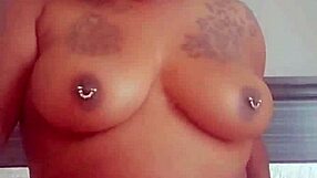 Blackvelvet is foxing around here