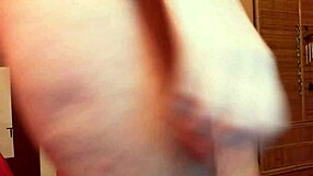 E Meglio Una Figa Di Gomma O Una Figa Vera Tua Madre Ti Mostra Come Usarle E Farti Masturbare