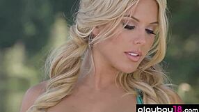 PETITE BLONDIE KELLIE SMITH SLIPS OUT OF BIKINI AT LAKESIDE - NAKED STRIPTEASE!