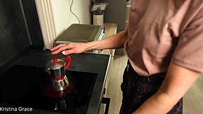 Kristinas Morning Feet Barefoot Milf Brunette Belly Amateurs Pornstar Shower Early Morning Legs