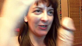 E Meglio Una Figa Di Gomma O Una Figa Vera Tua Madre Ti Mostra Come Usarle E Farti Masturbare