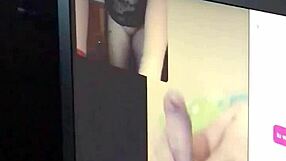 Mexická BBW ukazuje veľké prsia, klitoris a zadok na webkame