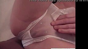 Sweet brookeskye rubbing tight pussy