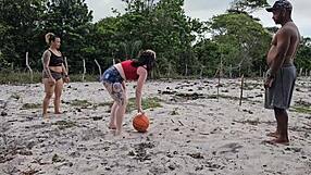 Batendo Bola No Capinho Com Meu Vizinho Perdemos O Cusinho