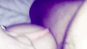 Sintiendola bien rico y disfrutando de mi cola