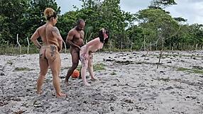 Batendo Bola No Capinho Com Meu Vizinho Perdemos O Cusinho