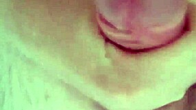 i enjoy a relaxing bathroom session with friends