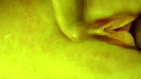 लड़की को गहरा जोरदार चोदा